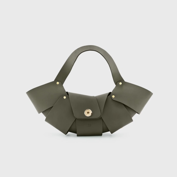 Croissant Bag Magnetic Closure