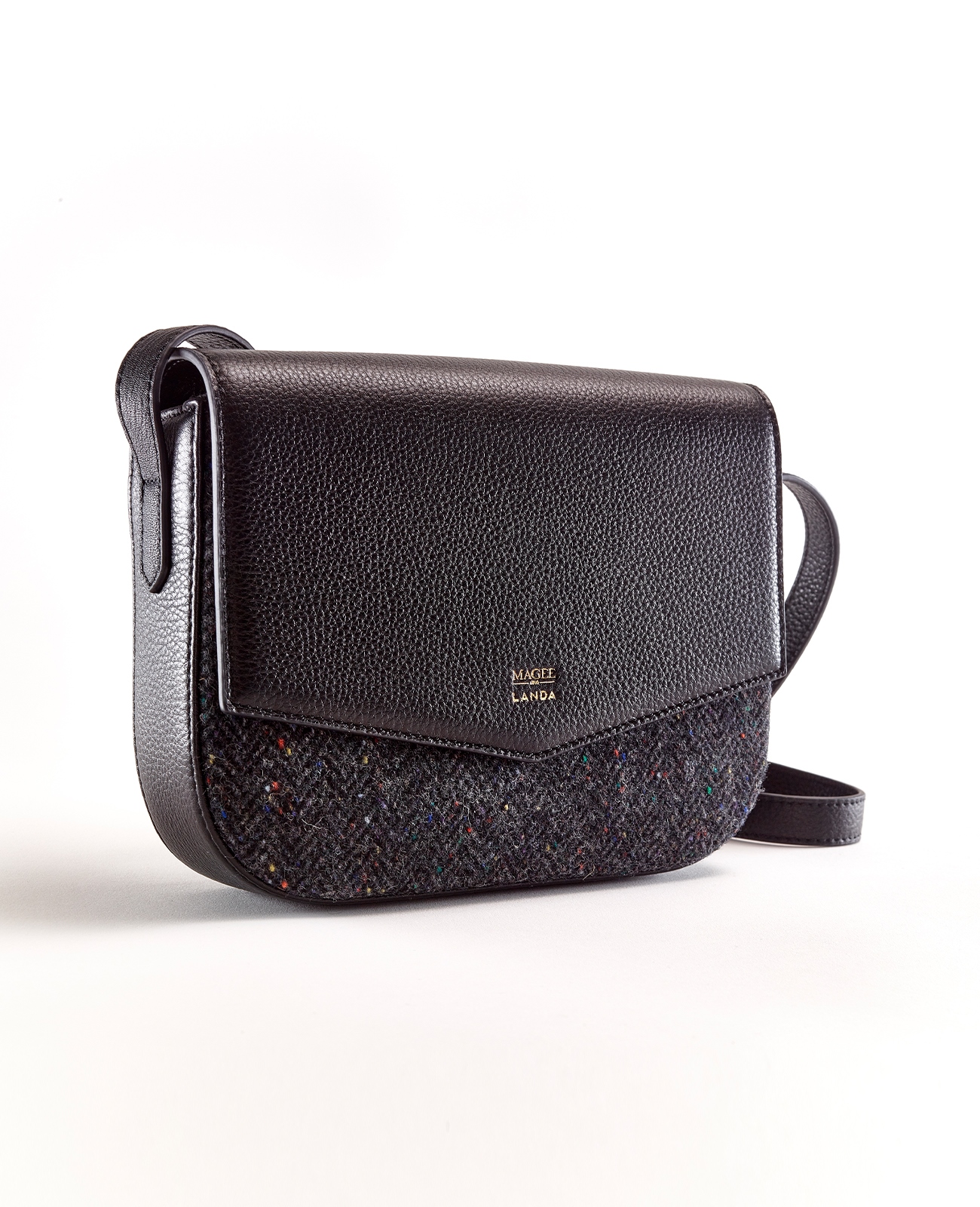 Olivo Cross Body Bag in Black